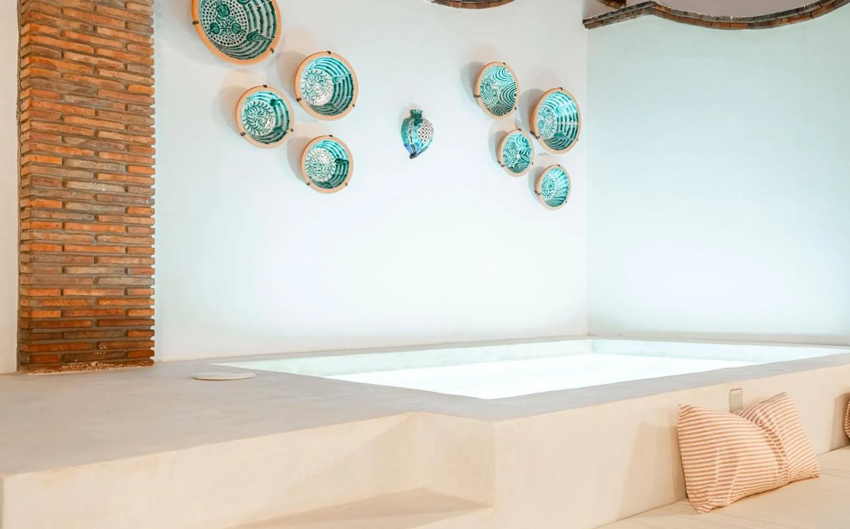 Puerta De La Axarquia Hotel Boutique Velez Malaga İspanya