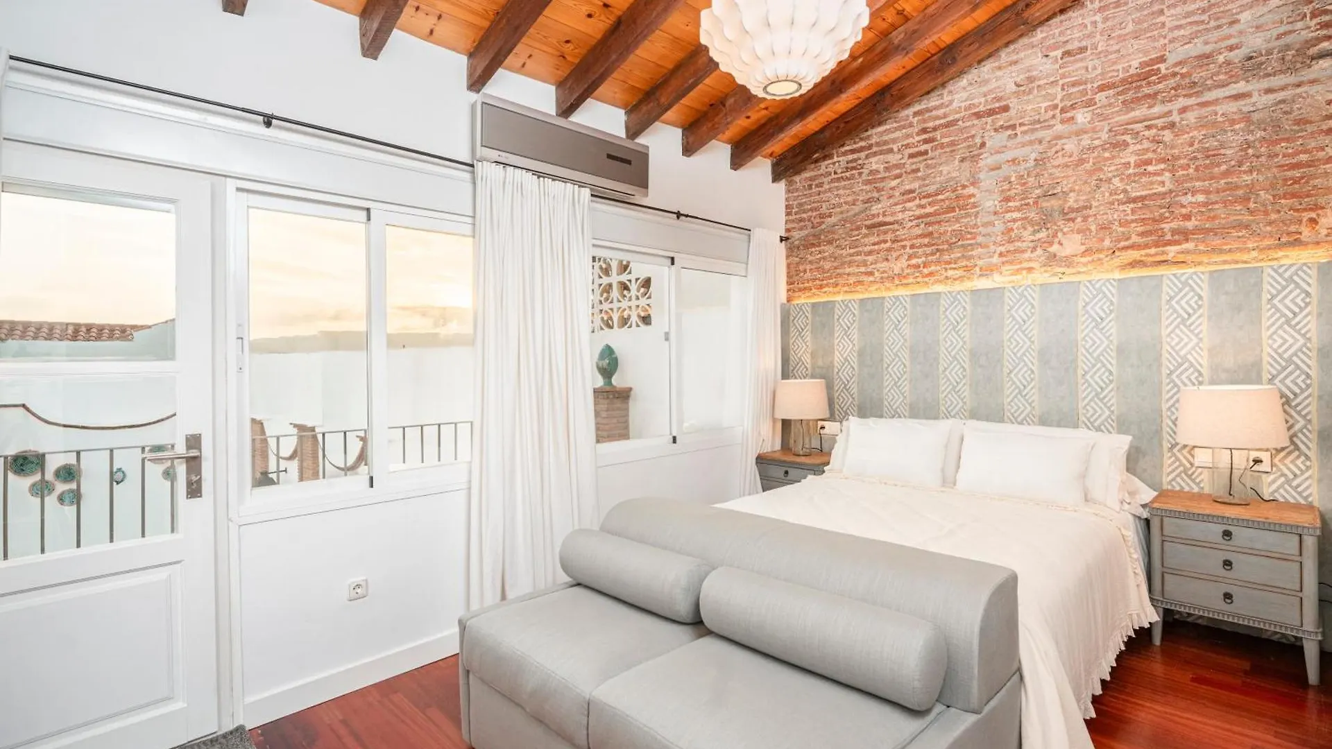 Puerta De La Axarquia Hotel Boutique Velez Malaga