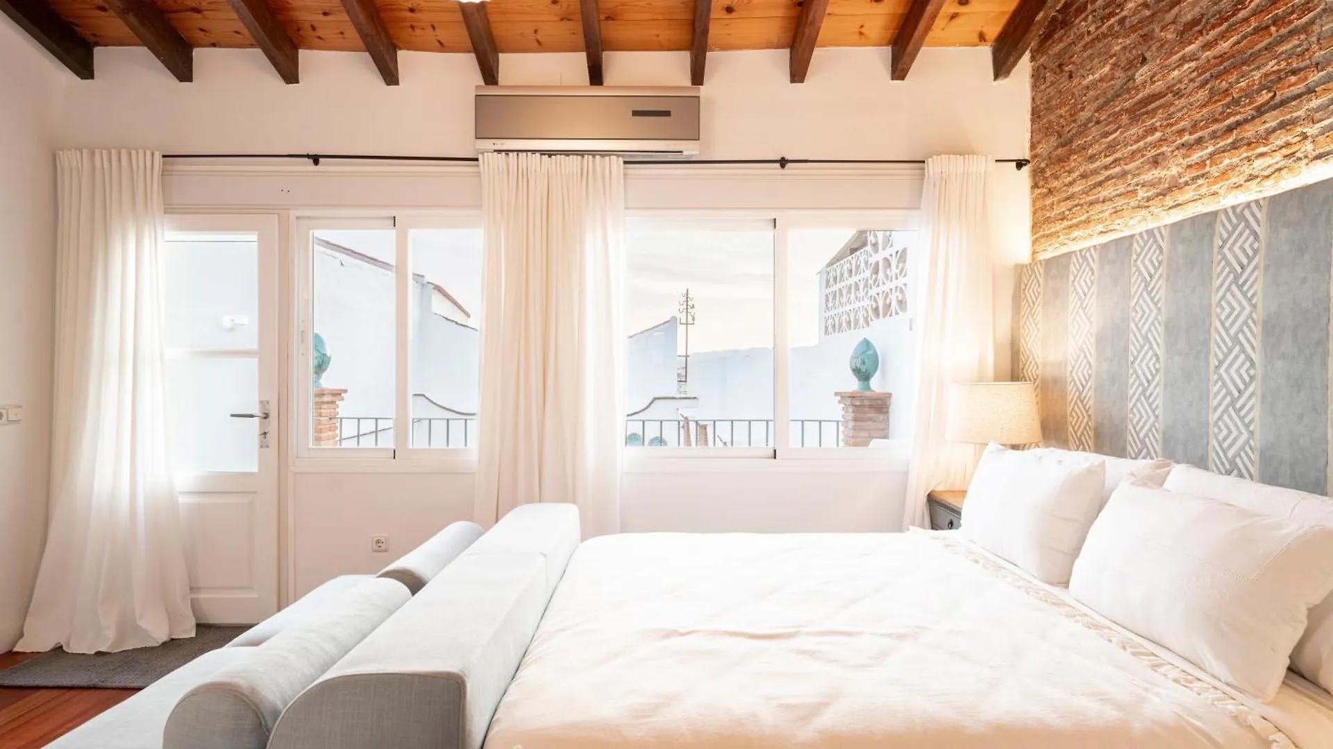 Puerta De La Axarquia Hotel Boutique Velez Malaga